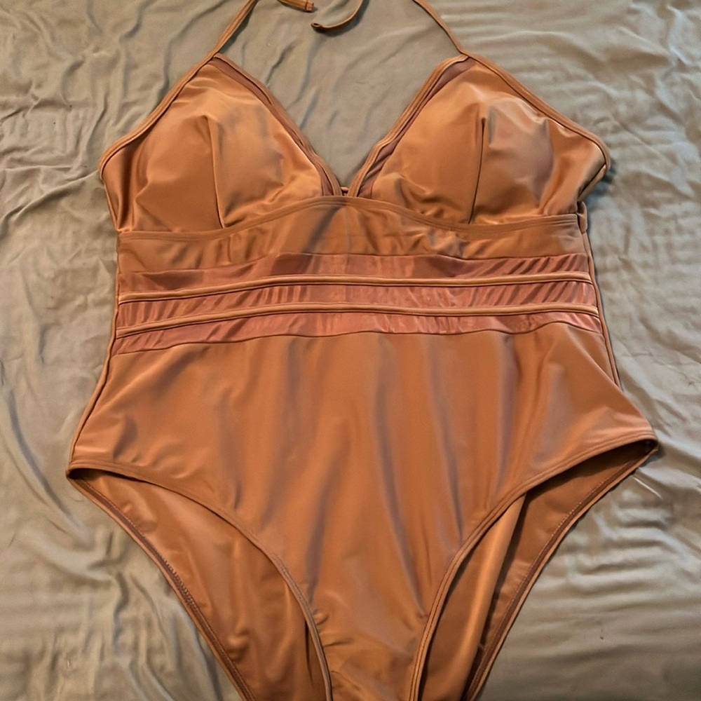 One piece swimsuit